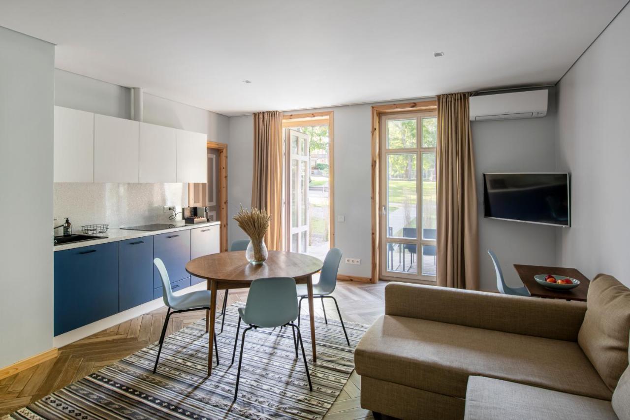 Uz Juru Mariu Appartement Juodkrantė Kamer foto